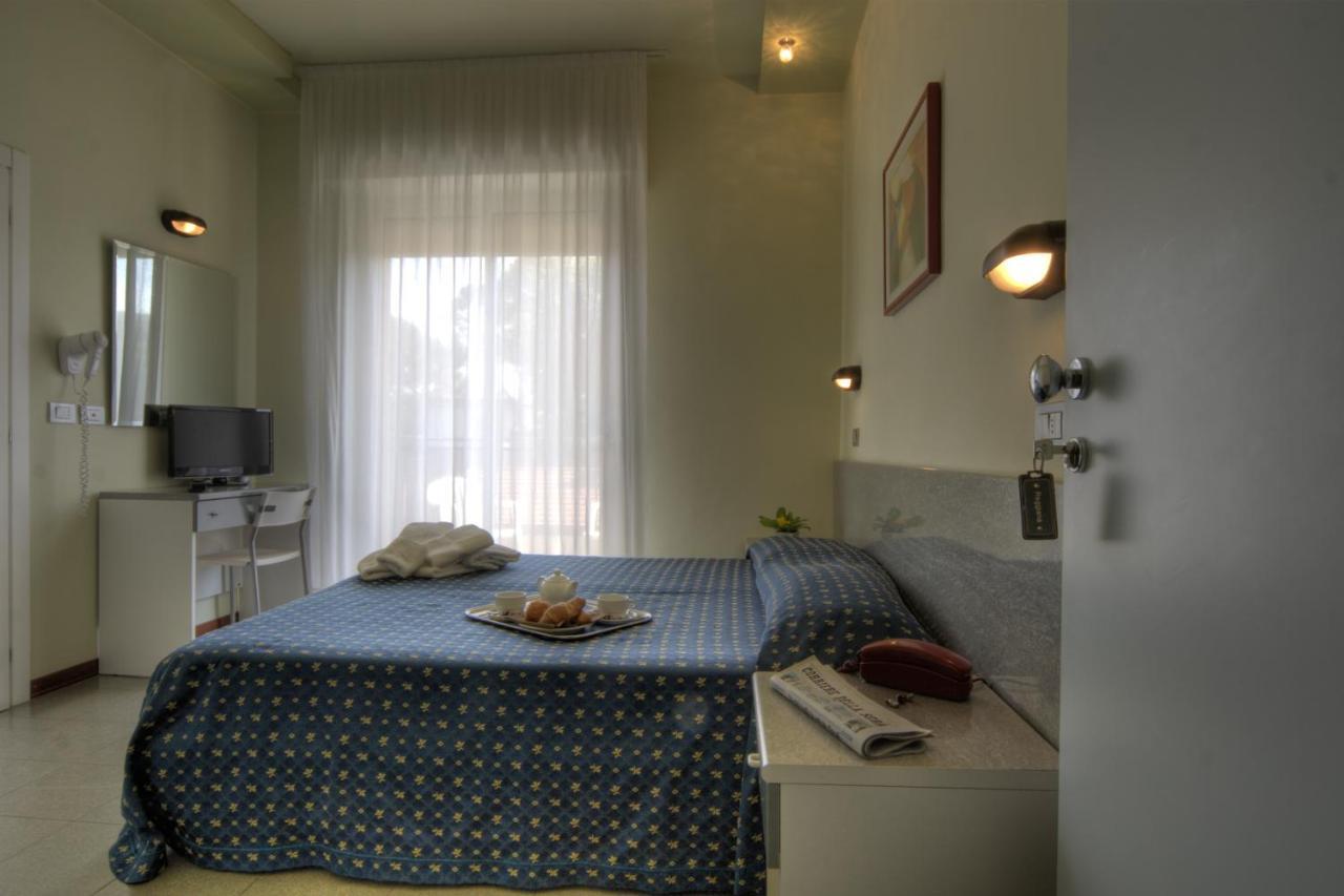 Hotel Reggiana Riccione Eksteriør billede