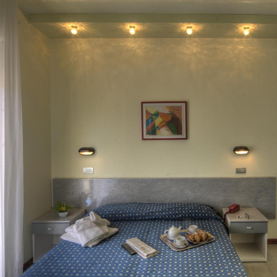 Hotel Reggiana Riccione Eksteriør billede