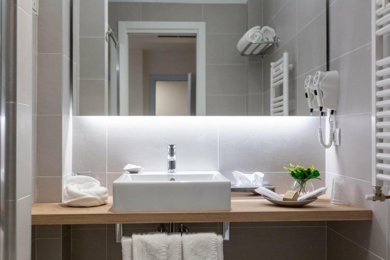 Hotel Reggiana Riccione Eksteriør billede